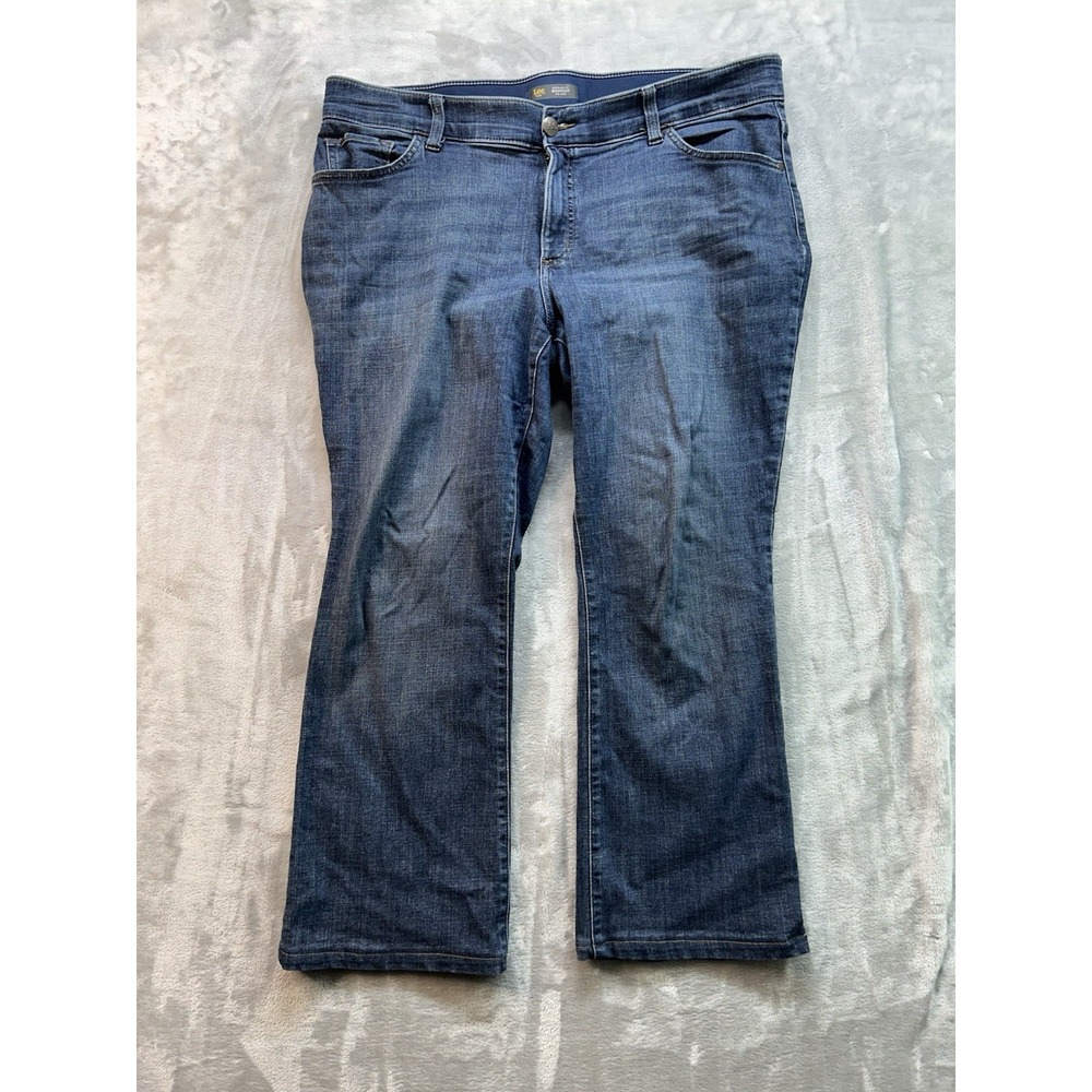 Lee Regular Fit BootCut Mid Rise Jeans Womens Plus Sz 18W Petite Western Boho